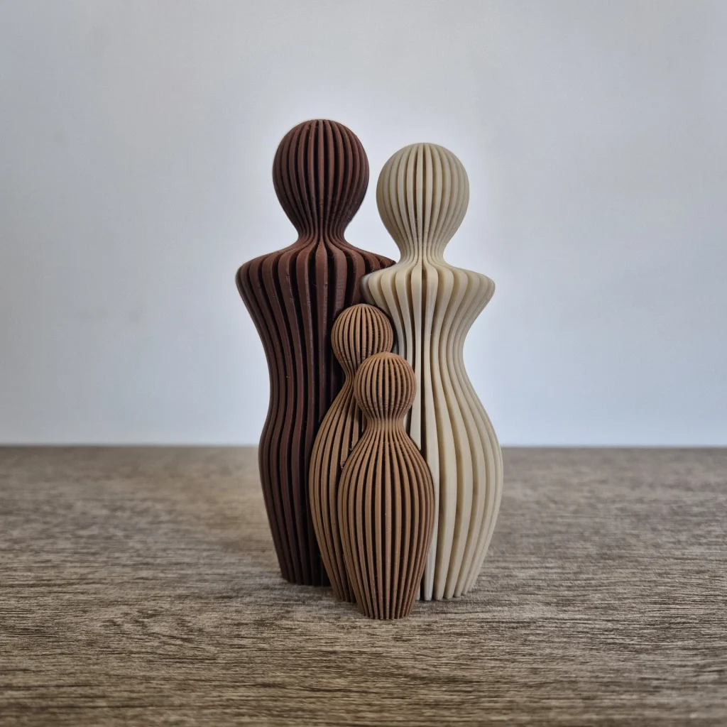 Familie beeld met 1 tot 5 kinderen 20cm