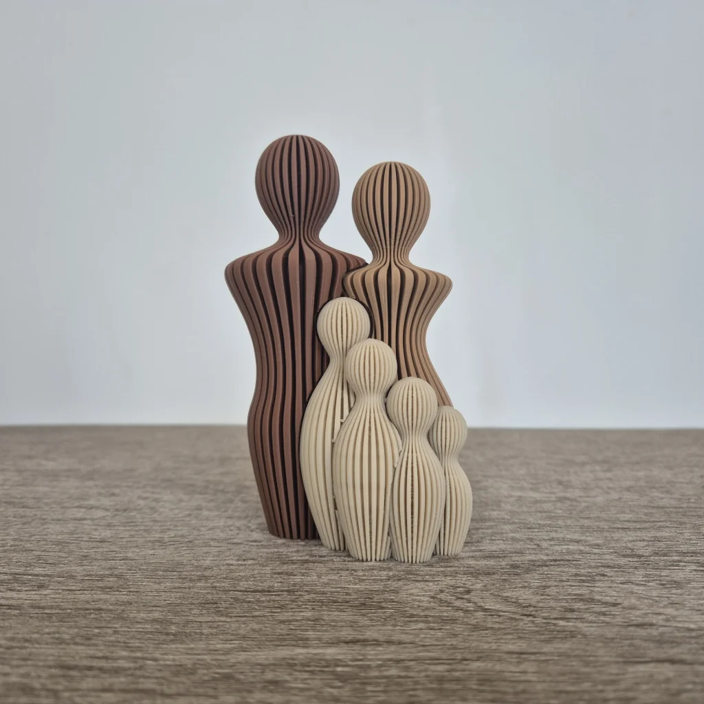 Familie beeld met 1 tot 5 kinderen 20cm