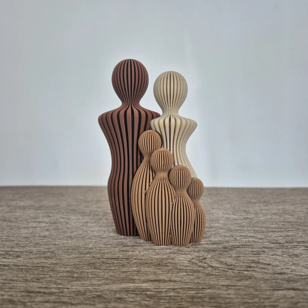 Familie beeld met 1 tot 5 kinderen 20cm