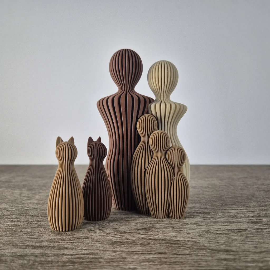 Familie beeld met 1 tot 5 kinderen 20cm